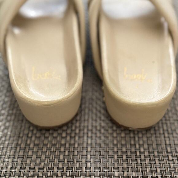 BEEK Leather Rhea Platform Flatform Criss Cross Comfort Sandals Eggshell White 8 - Picture 5 of 6